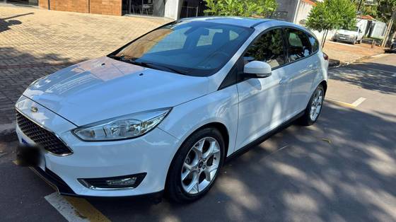 FORD FOCUS 2.0 SE 16V FLEX 4P POWERSHIFT FORD FOCUS 2.0 SE 16V FLEX 4P POWERSHIFT